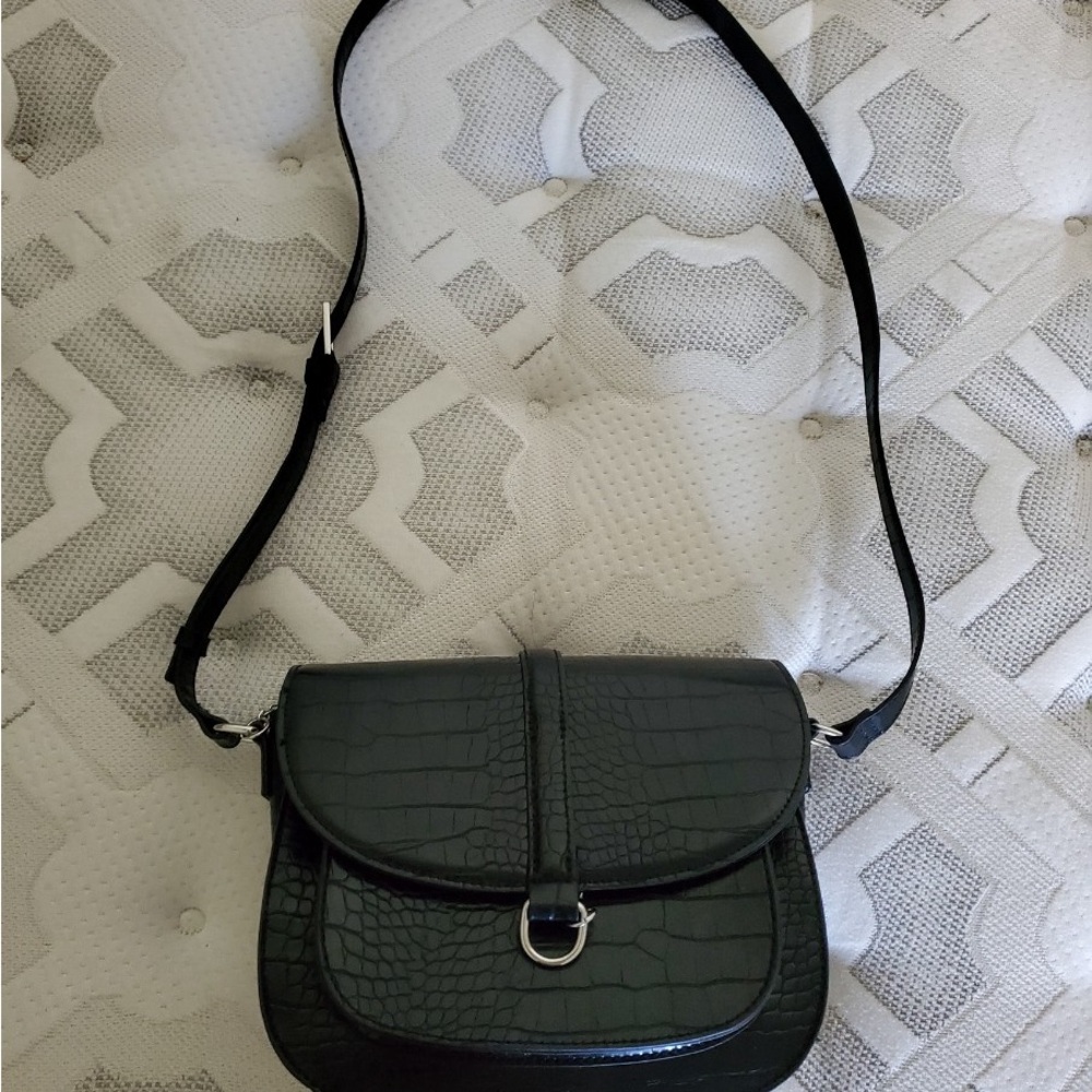 Black Croc-Embossed Crossbody Bag - s.Oliver